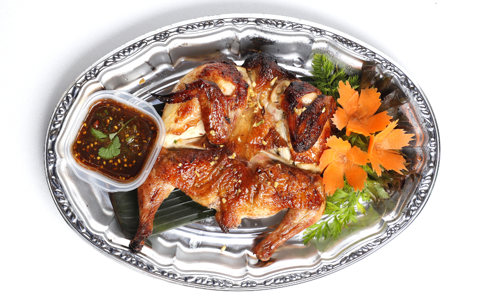 丸鶏のタイ風ローストチキン