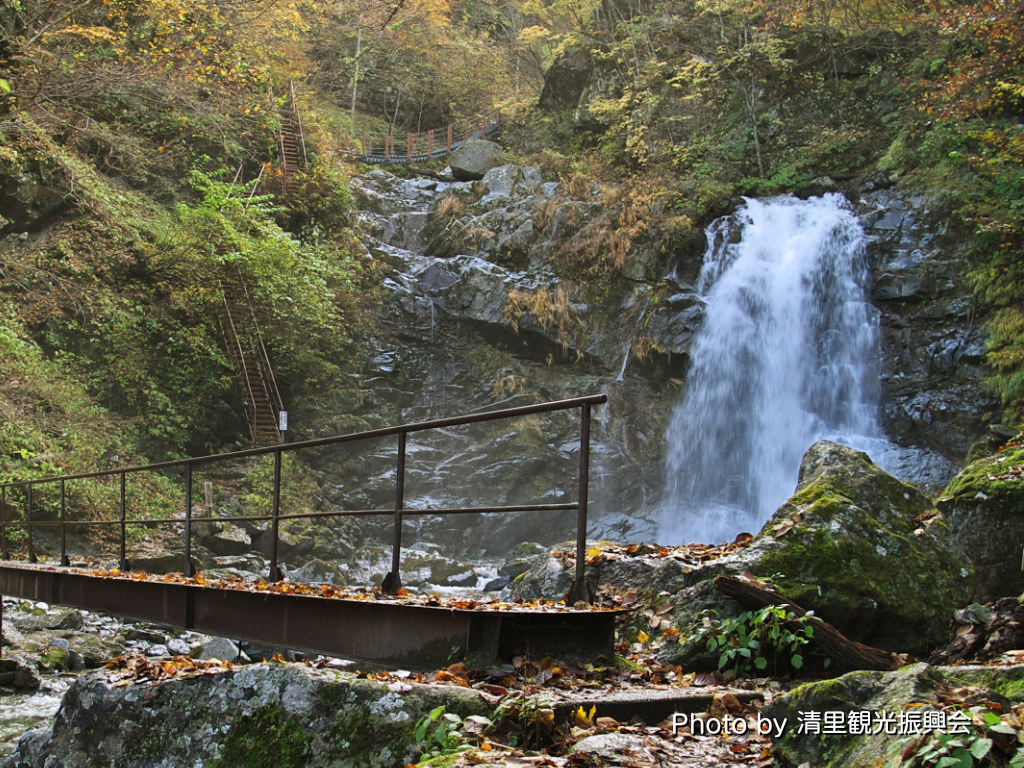 石空川渓谷・精進ヶ滝