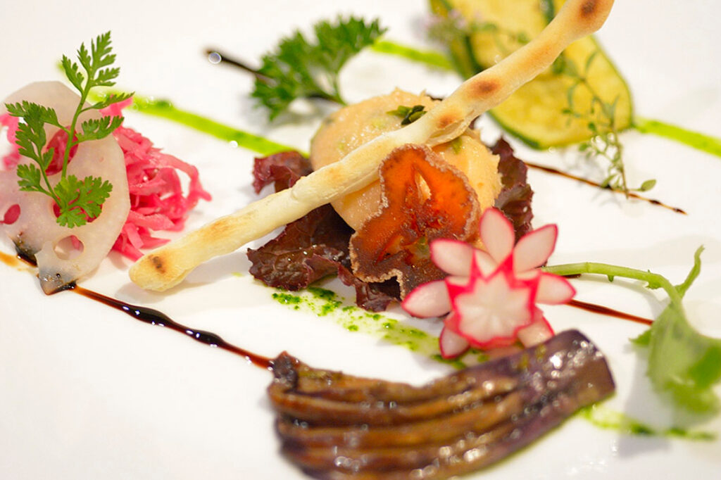 レストラン ネスト